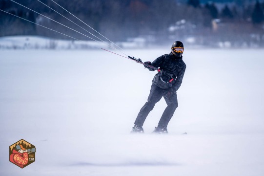 2025-03-08-Z6-kiteboarding-258